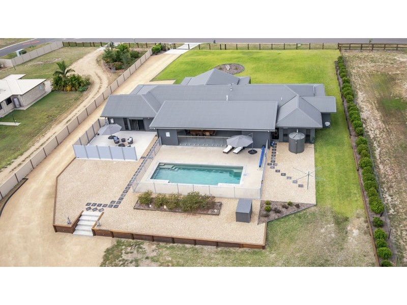 6 Jillaroo Close, Benaraby QLD 4680