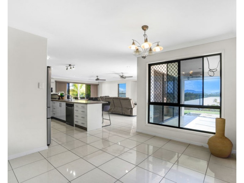 8 Wuruma Court, Clinton QLD 4680