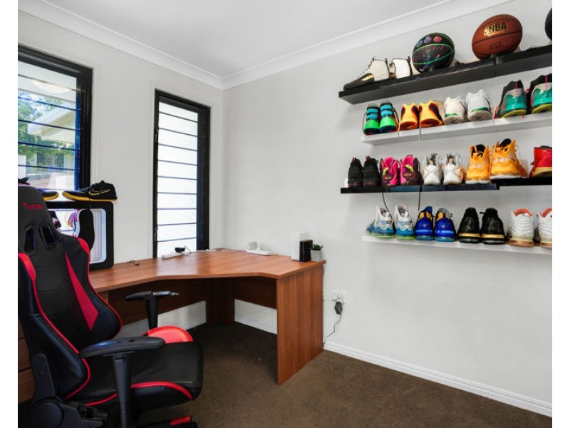 8 Wuruma Court, Clinton QLD 4680