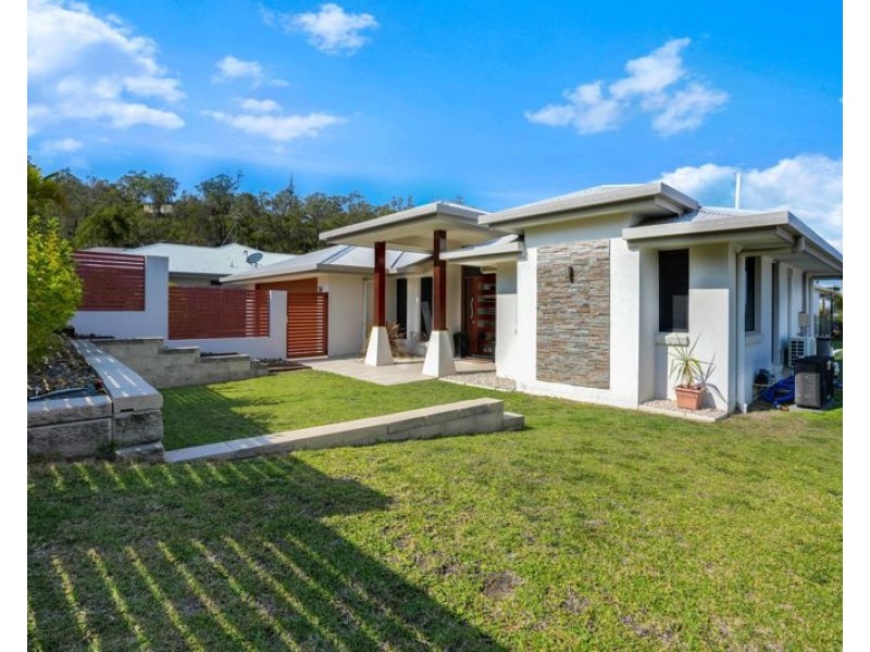 8 Wuruma Court, Clinton QLD 4680