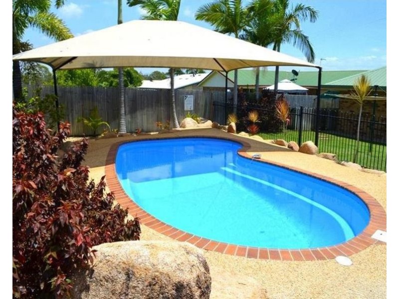 17 Witney Street, Telina QLD 4680