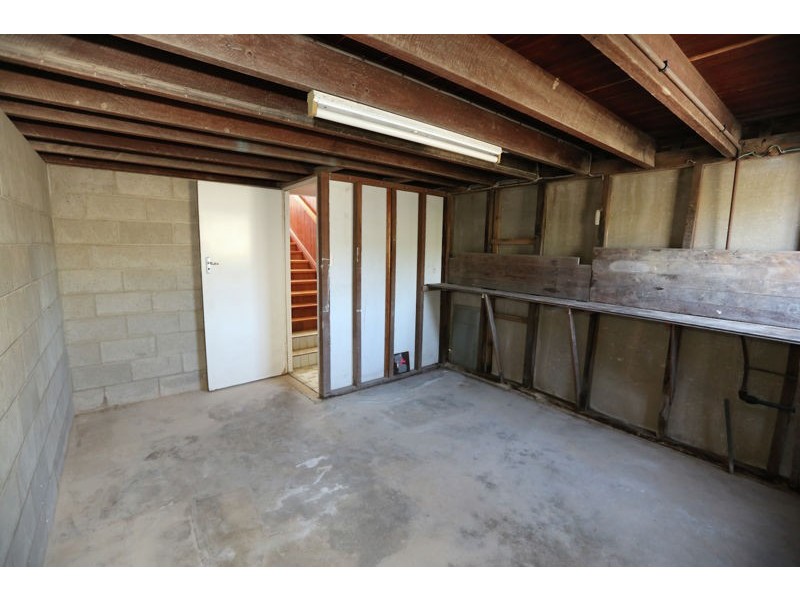 43 Higgins Street, West Gladstone QLD 4680