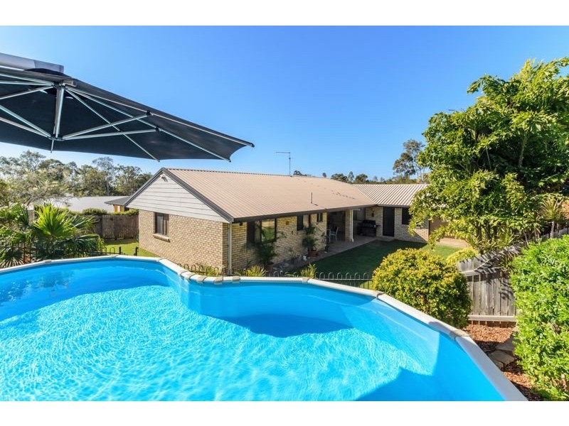 8 Leonie Court, New Auckland QLD 4680