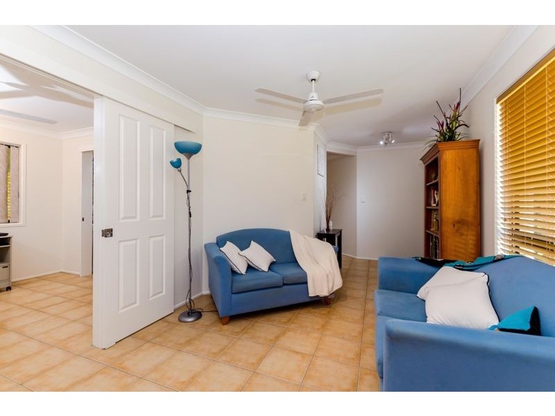 8 Leonie Court, New Auckland QLD 4680