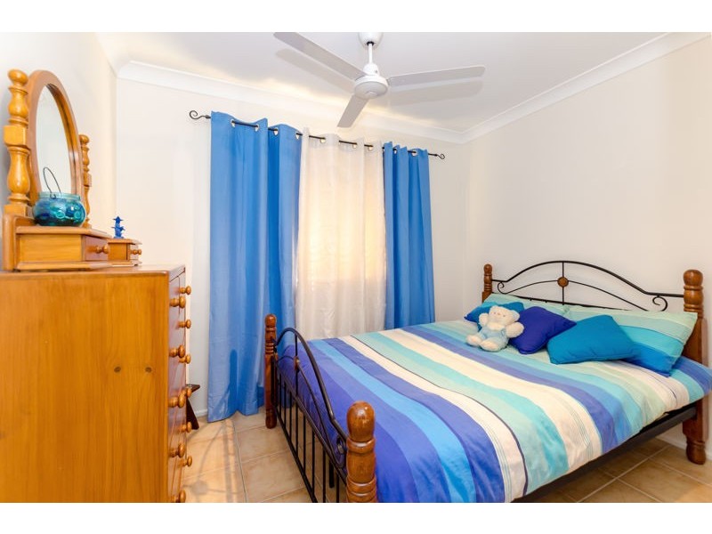 8 Leonie Court, New Auckland QLD 4680