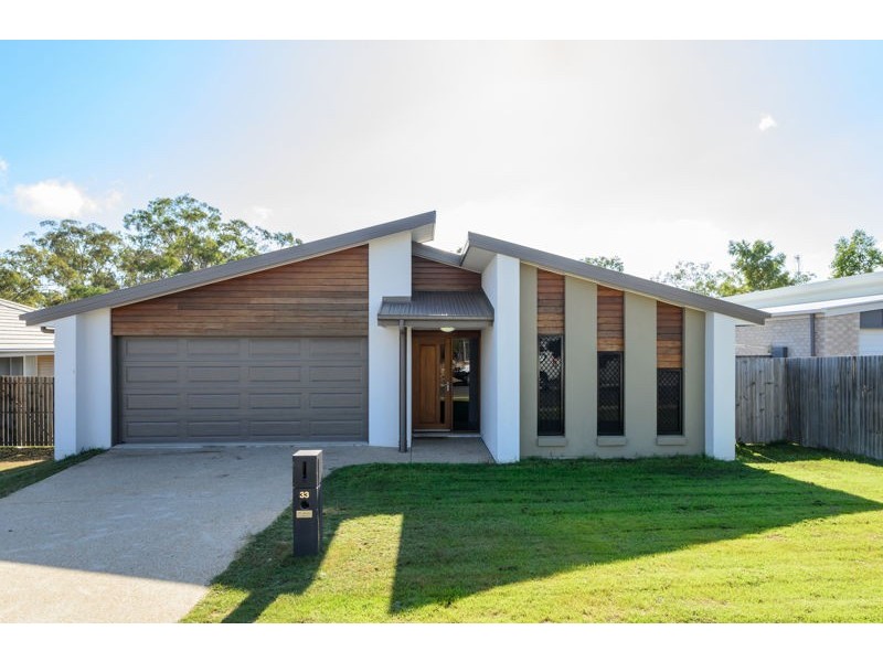 33 Daintree Boulevard, New Auckland QLD 4680