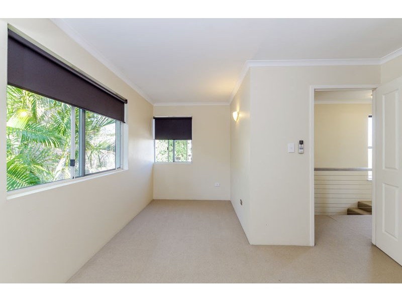 4/35 William Street, Gladstone QLD 4680