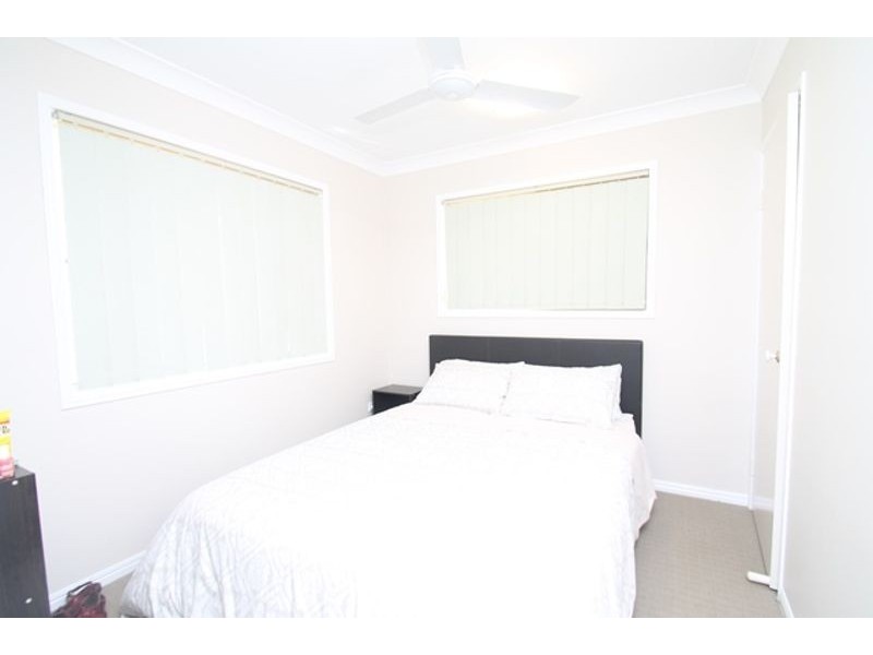 17 Deborah Street, Glen Eden QLD 4680