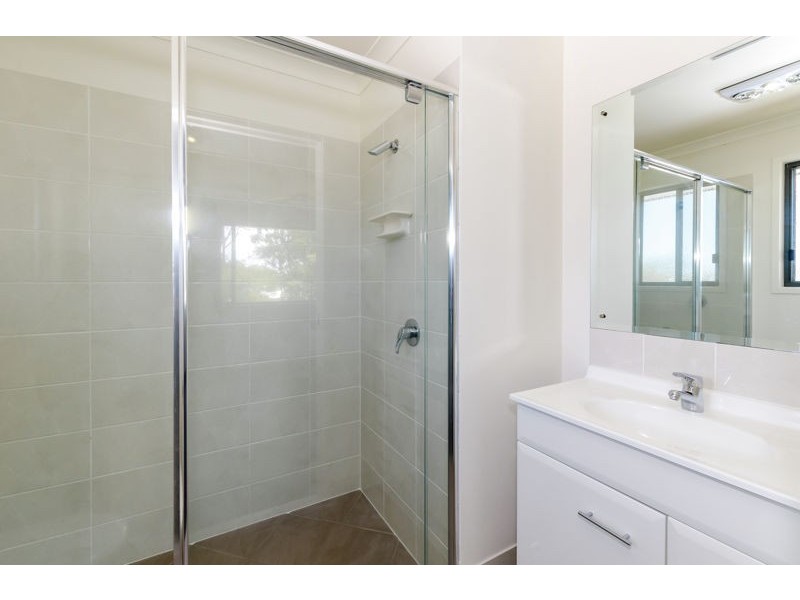 6 Wedgetail Road, Clinton QLD 4680