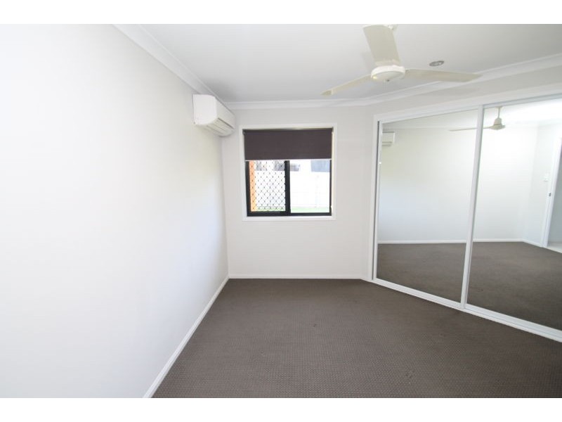 5 Woodland Court, Kirkwood QLD 4680