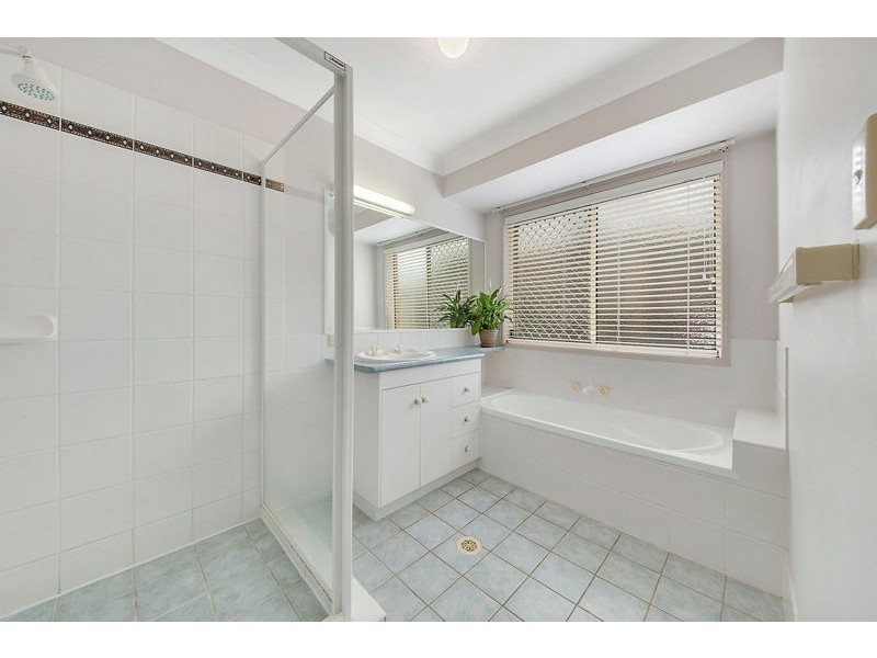 37 Ellington Street, New Auckland QLD 4680