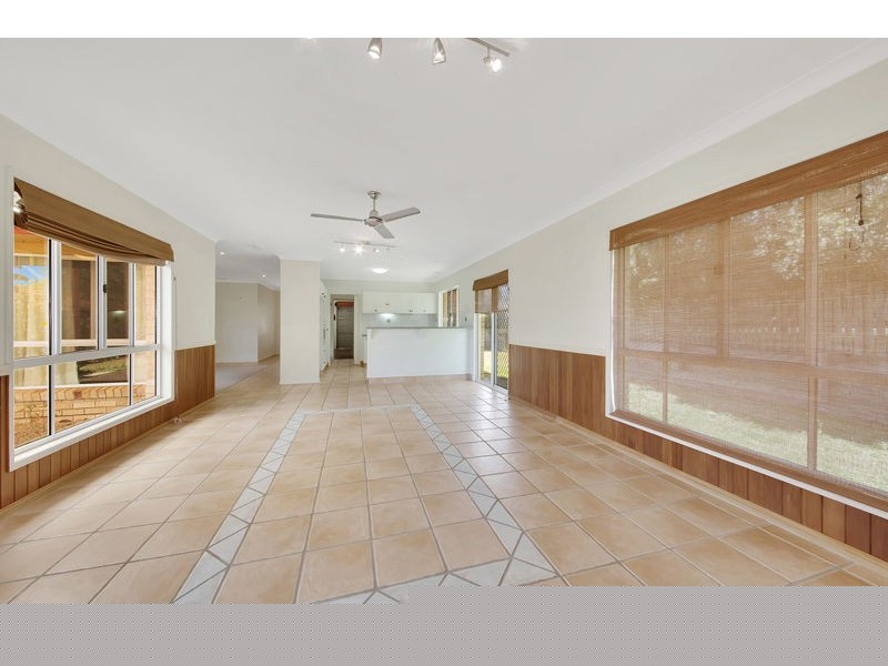 4 Cania Way, Clinton QLD 4680