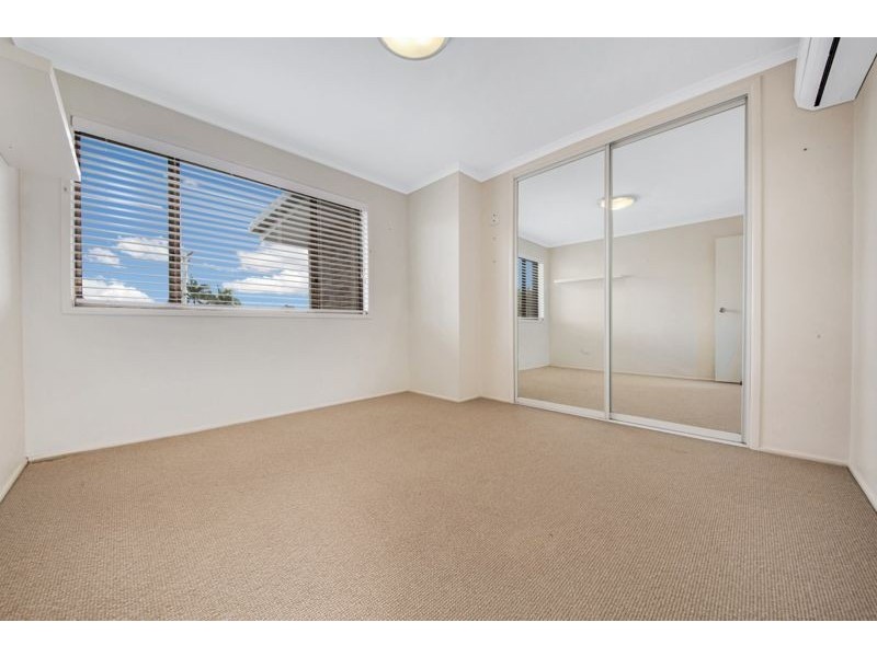 5 Ormiston Street, Clinton QLD 4680