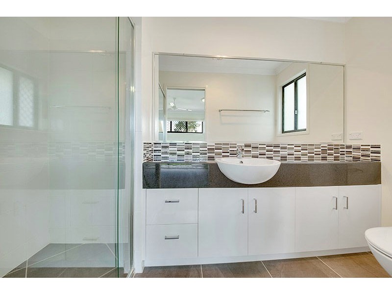 28 Wedgetail Road, Clinton QLD 4680
