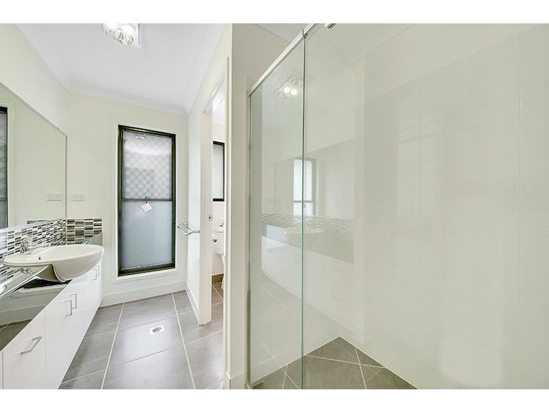 28 Wedgetail Road, Clinton QLD 4680