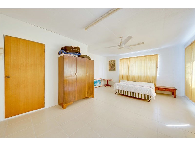 10 Mccrudden Street, West Gladstone QLD 4680
