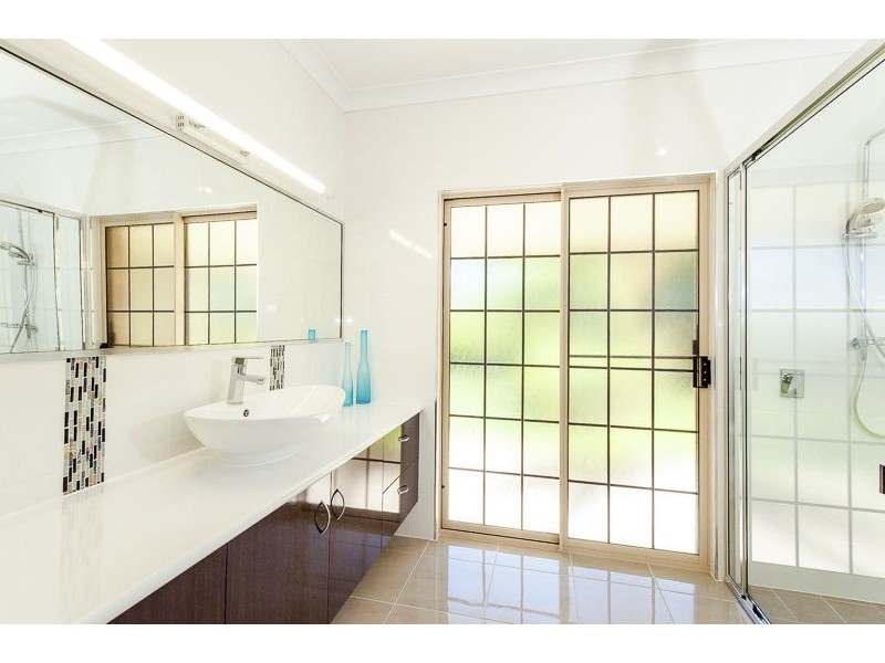 365 Boyne Island Road, Boyne Island QLD 4680