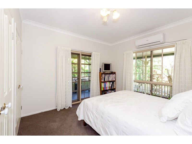 365 Boyne Island Road, Boyne Island QLD 4680
