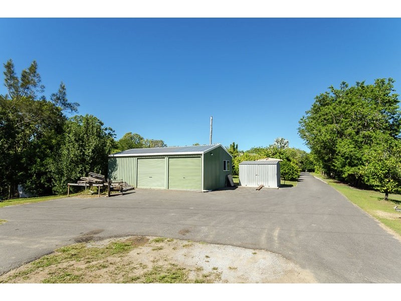 365 Boyne Island Road, Boyne Island QLD 4680
