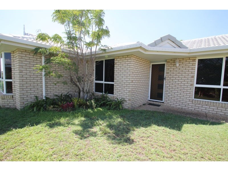 56 Emmadale Drive, New Auckland QLD 4680