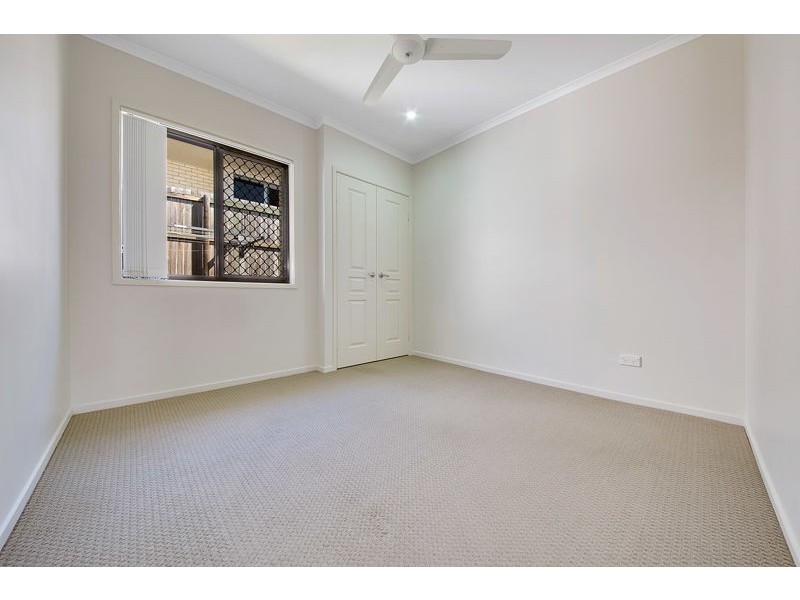 9 Kroombit Terrace, New Auckland QLD 4680