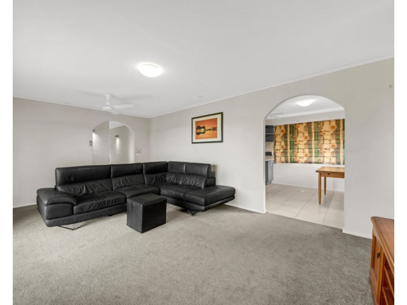 3 Bembooka Close, Glen Eden QLD 4680