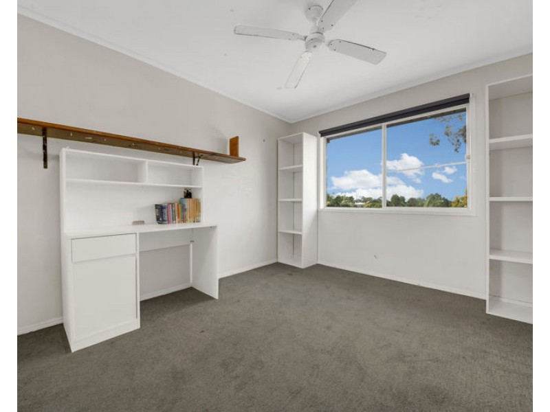 3 Bembooka Close, Glen Eden QLD 4680