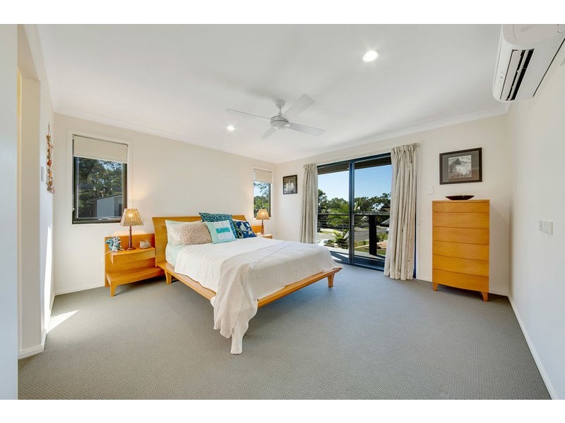 1 Danielle Court, Boyne Island QLD 4680