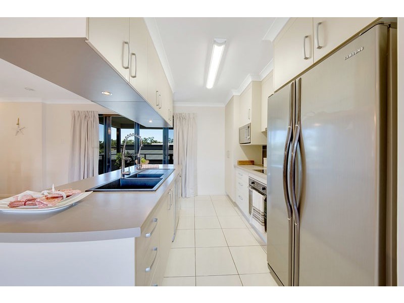 1 Danielle Court, Boyne Island QLD 4680