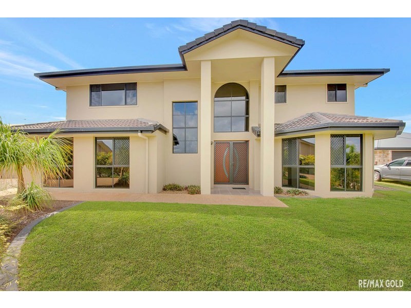 8 Llana Court, New Auckland QLD 4680