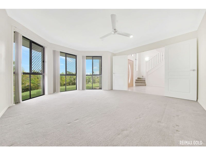 8 Llana Court, New Auckland QLD 4680