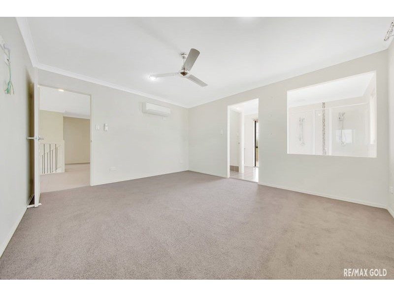 8 Llana Court, New Auckland QLD 4680