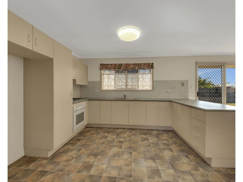 63 Penda Avenue, New Auckland QLD 4680