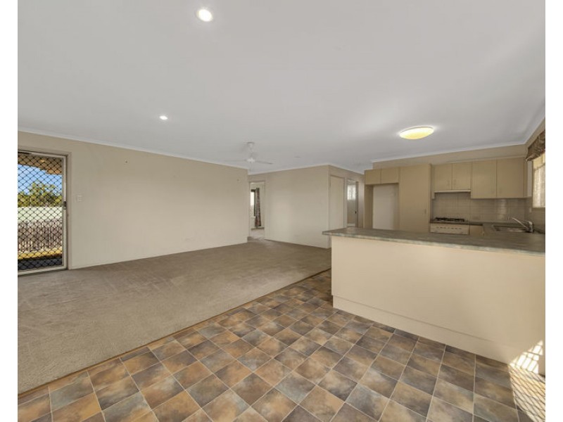 63 Penda Avenue, New Auckland QLD 4680