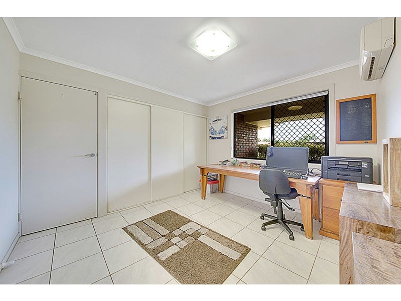 22 Reinaerhoff Crescent, Glen Eden QLD 4680