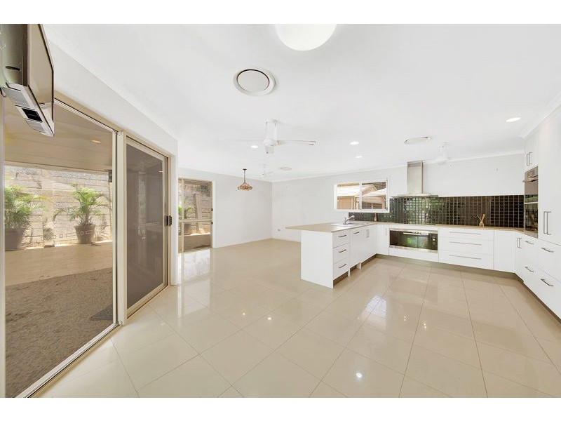 74 Gretel Drive, Clinton QLD 4680