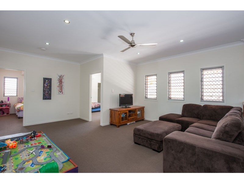 13 Scorpius Place, Telina QLD 4680