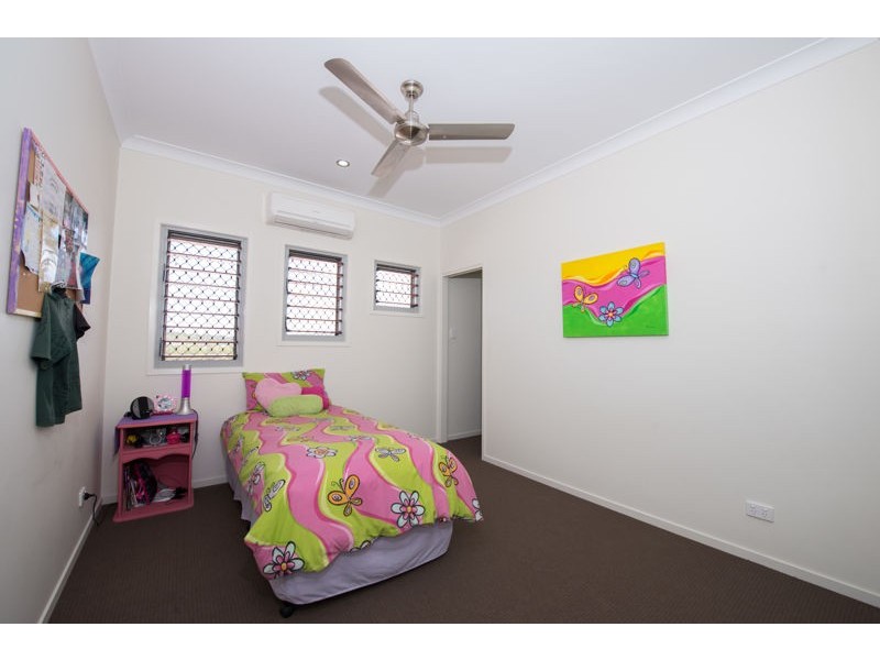 13 Scorpius Place, Telina QLD 4680