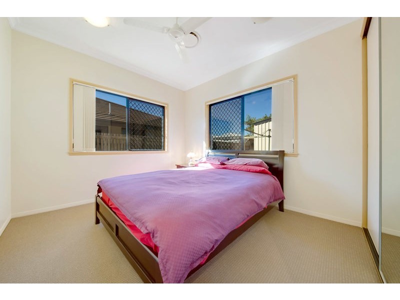 98 Penda Ave, New Auckland QLD 4680