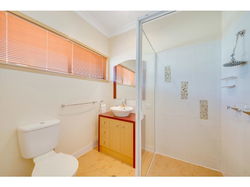 98 Penda Ave, New Auckland QLD 4680