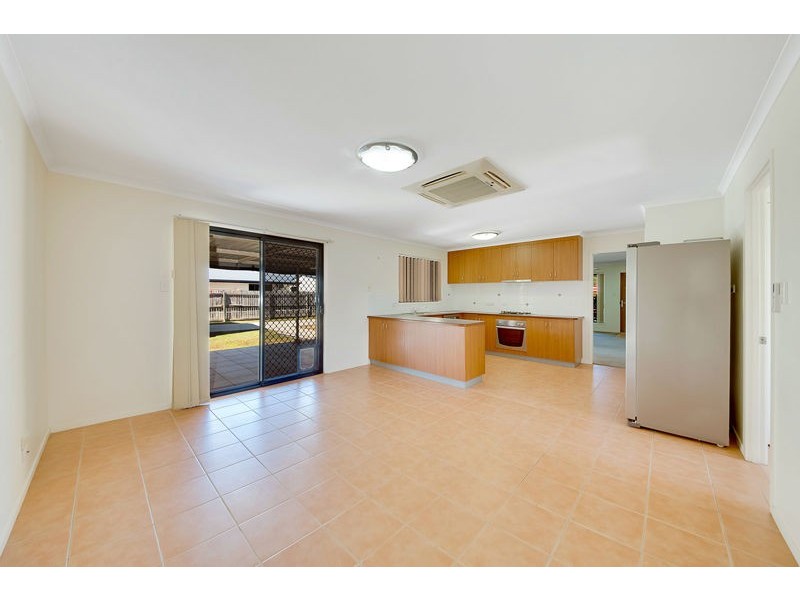 14 Links Court, Kin Kora QLD 4680