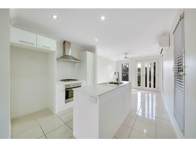 2/34 Wedgetail Road, Clinton QLD 4680