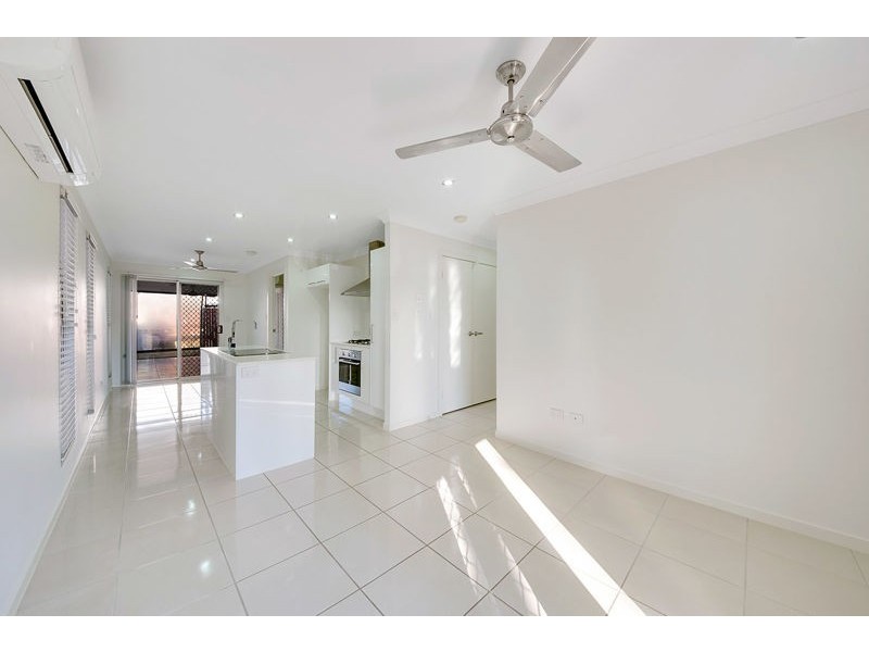 2/34 Wedgetail Road, Clinton QLD 4680