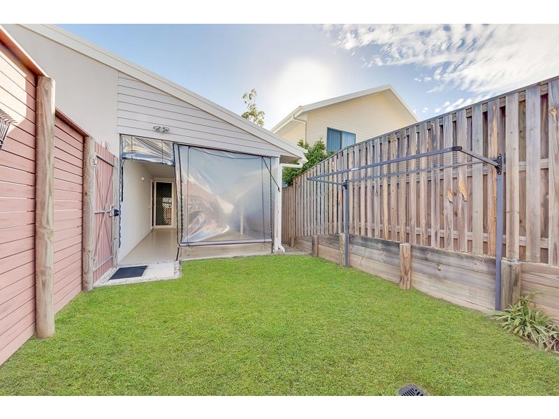 2/34 Wedgetail Road, Clinton QLD 4680