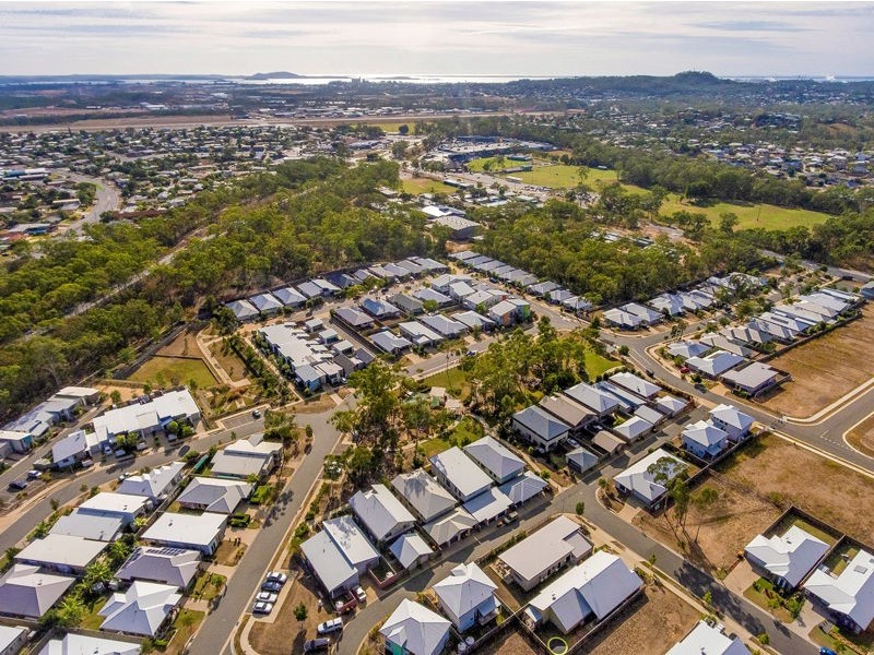 2/34 Wedgetail Road, Clinton QLD 4680