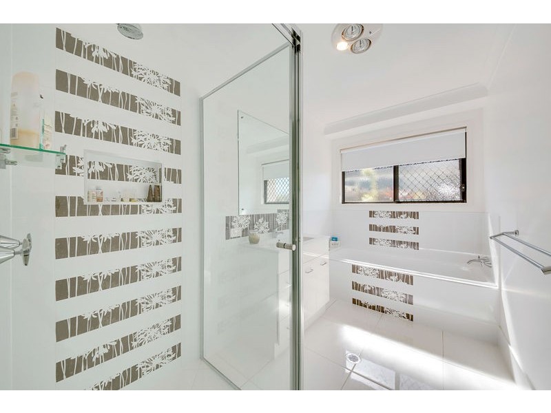 20 Woodland Court, Kirkwood QLD 4680