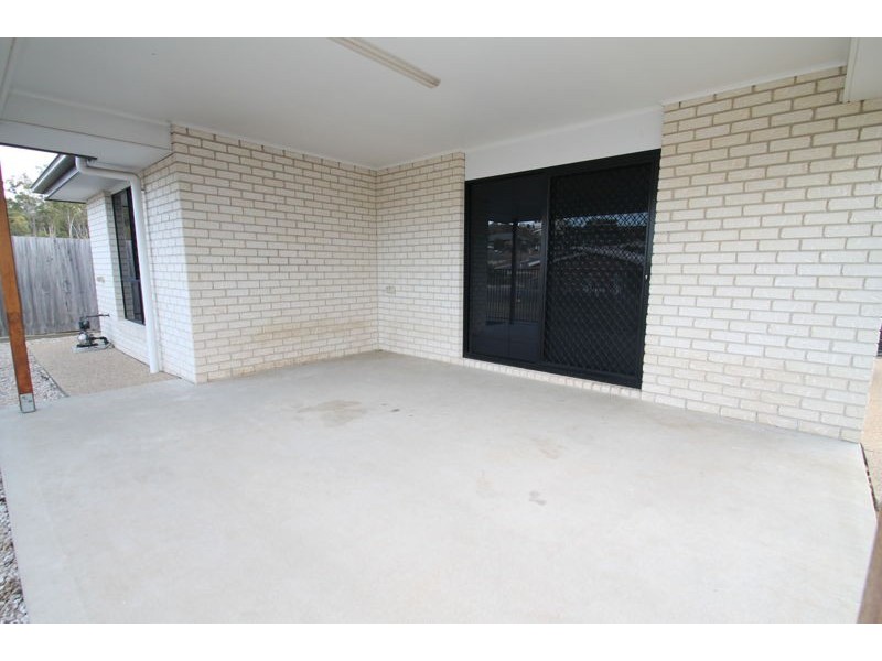 14 Oakdale Place, Kirkwood QLD 4680