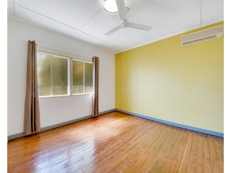 5 George Street, West Gladstone QLD 4680