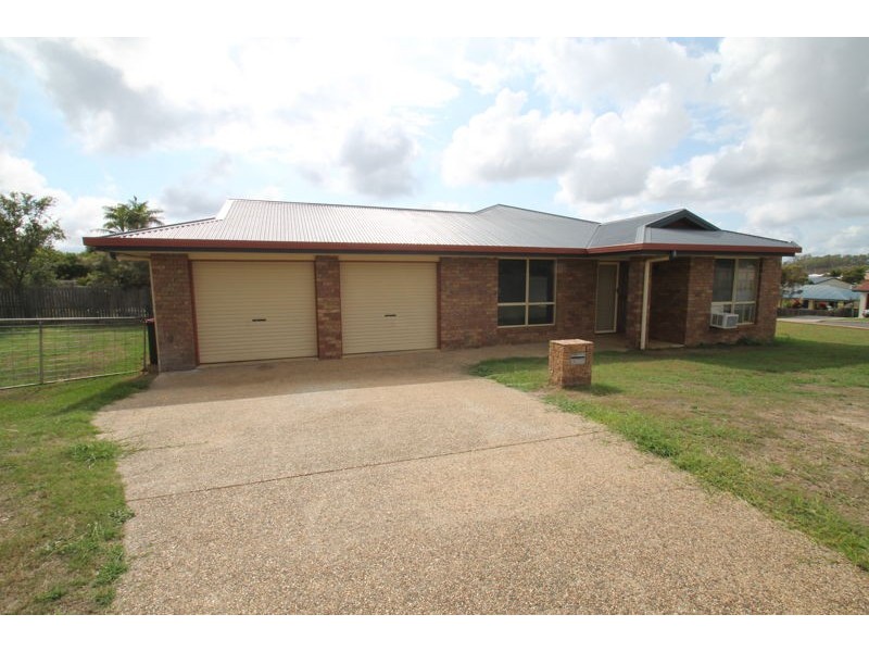 2 Craigmoor Court, New Auckland QLD 4680