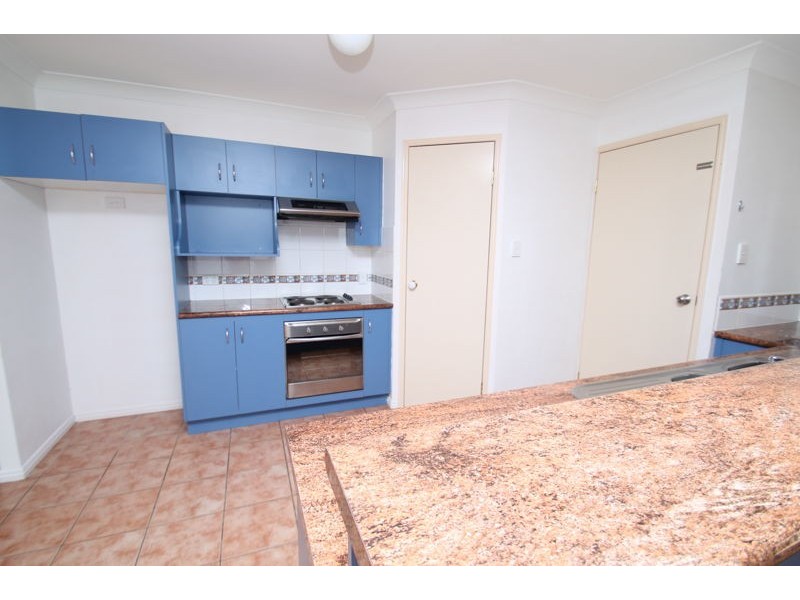 2 Craigmoor Court, New Auckland QLD 4680